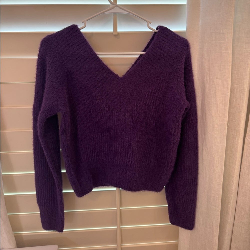 H&M Divided NWT Purple Fuzy V-Neck Sweater